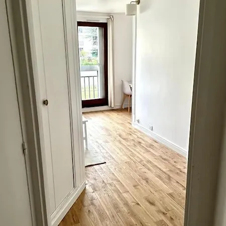 Apartment Studio Meuble Et Tres Lumineux *